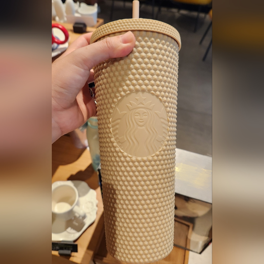 Starbucks 24oz China Matte Milk Tea Studded cup